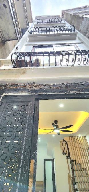 5.85 tỷ nhà 5 tầng mới đẹp tại Văn Miếu Đống Đa - 1