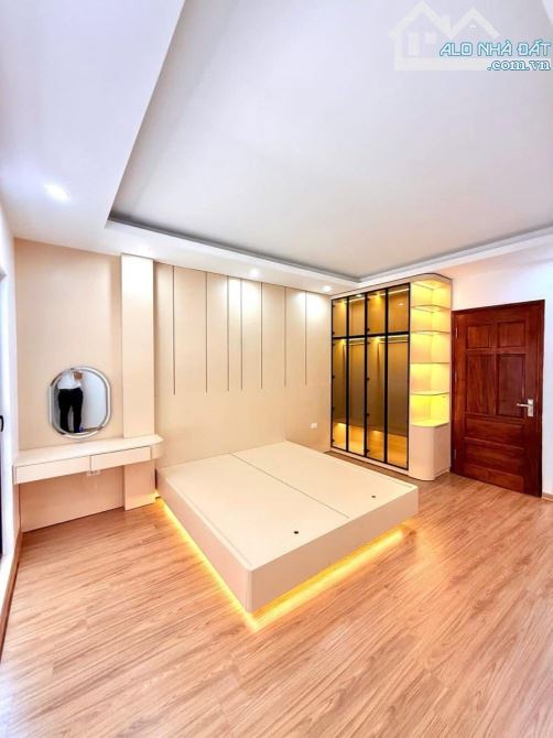 🏡 SIÊU PHẨM TRUNG TÂM BẮC TỪ LIÊM – 36M² × 5 TẦNG – Ô TÔ ĐỖ CỔNG – GIÁ CHỈ 5.2 TỶ 🚗✨ - 1