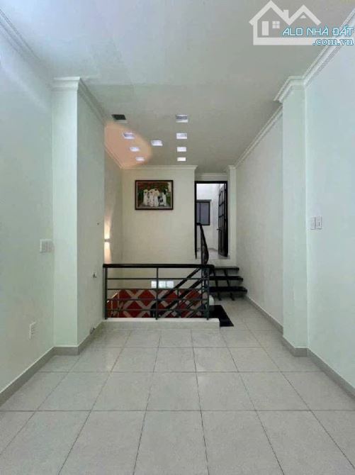 SIÊU PHẨM GẦN CHỢ HẠNH THÔNG TÂY - 48M2 - GIÁ CHỈ HƠN 5 ĐỒNG - 12
