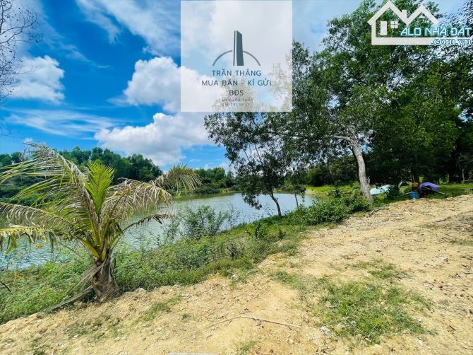 10 Mẫu Đất View Hồ - Có 300m Thổ Cư - Giáp Nước - 1.000m Mặt Tiền Đường Nhựa - 13