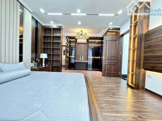 Chính chủ bán nhà 5 tầng, thang máy,45m,ô tô đỗ cổng, ở sướng, kinh doanh đỉnh cao, Kim Mã - 13