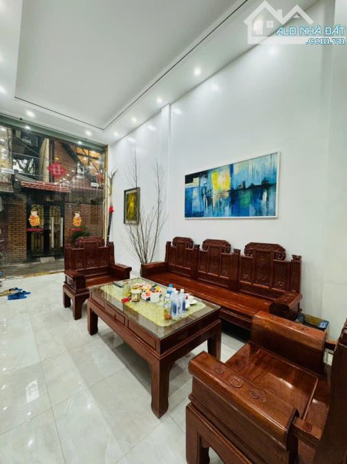 Bán nhà Tạ Quang Bửu-đẹp dân xây 4 tầng- 79m2-oto đỗ sát cửa- cho thuê-kinh doanh với dòng - 14