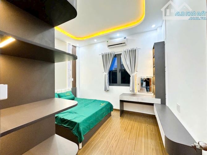Bán nhà đẹp 4 tầng. Hẻm xe hơi 8m. Thông 2 chiều. Dt 4x18m. Nguyễn Thị Hương. Tt Nhà Bè - 15