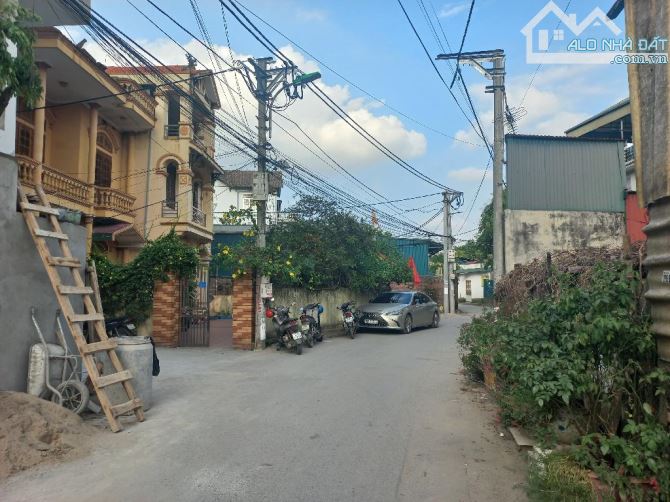 17.x Tỷ /79 M2/ 5.7 M tiền/ 5 Tầng Thang Máy/ Ô tô Chánh/ Thạch Bàn - 17