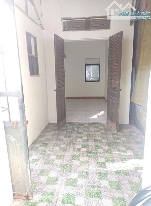 Nhà 1,5 tầng ngõ to  đường Phù Long - 2