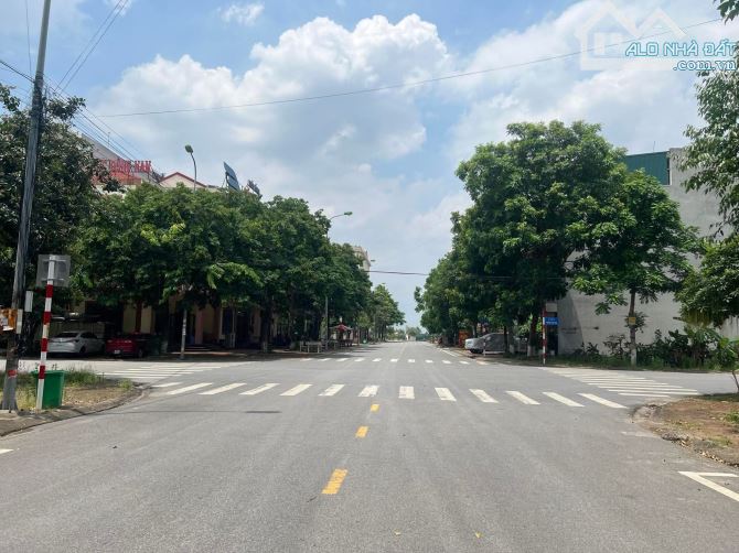 Bán lô đất Biệt thự kinh doanh đẹp mặt đường Nguyễn Thị Minh Khai, Kinh Bắc, tp BN. - 2
