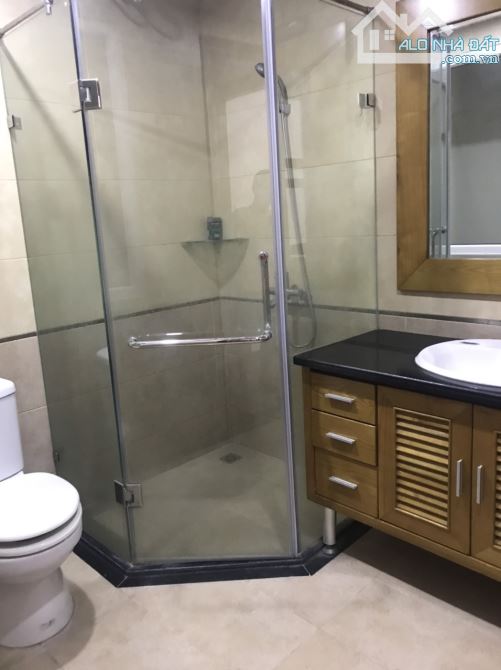 Cho thuê nhà Dương Quảng Hàm – Cầu Giấy DT 45m x 4 tầng, 4 ngủ, ngõ ba gác giá 12tr - 2
