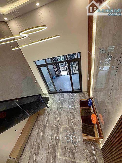🏡 4.2 tỷ Bán nhà Tân Chánh Hiệp , Quận 12 ✅Diện tích : 60m2 ( 4m x 15m ) ✅Kết cấu: 1 Trệt - 2