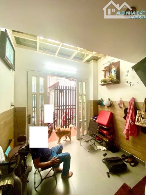 Bán nhà Quận 3, liền kề Lê Văn Sỹ_Hoàng Sa, 4 Tầng, hẻm thông, 31m2, Ở/Cho thuê, 5.1 Tỷ - 2