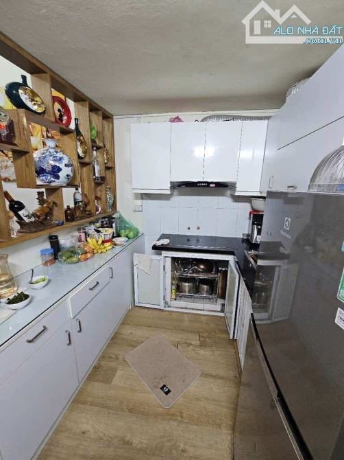 Cô chú e nhờ e bán nhà ở phố Hồ ĐẮc Di - Đống Đa. 40m2 ô tô tránh quay đầu đc 10.2 tỷ - 2