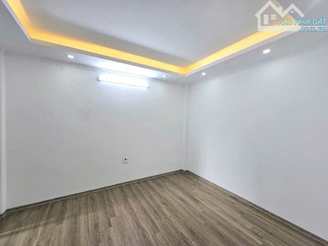NHÀ  ĐẸP  ĐẠI ÁNG -MỚI KOONG -4 TẦNG – Ô TÔ ĐỖ CỬA – GẦN HỒ ĐIỀU HÒA – CHỈ 4 TỶ! - 2