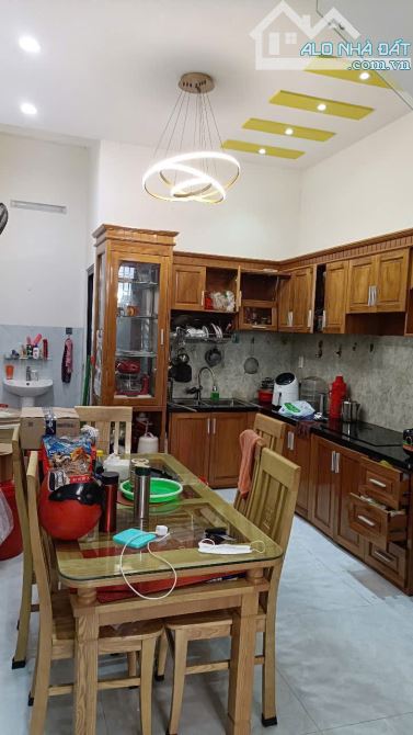 Bán nhà 4 tầng đẹp-gần chợ vĩnh Hải DT54m2-4PN-Nguyễn khuyến-Nha Trang-chỉ 2t650 - 2