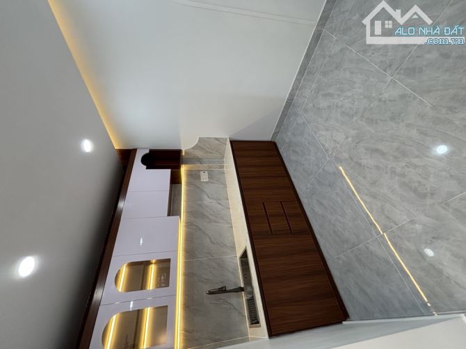 Siêu phẩm nhà mới HXH Nguyễn Văn Luông 3 tầng,Giá chỉ 5.X tỷ,vừa ở vừa kinh doanh - 2
