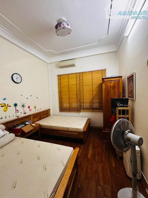 Bán Nhà 47/54M - 4T, Giảng Võ Ba Đình - HN ngõ nông cách phố 20M- Sổ Vuông Nhỉnh 12 Tỷ - 2