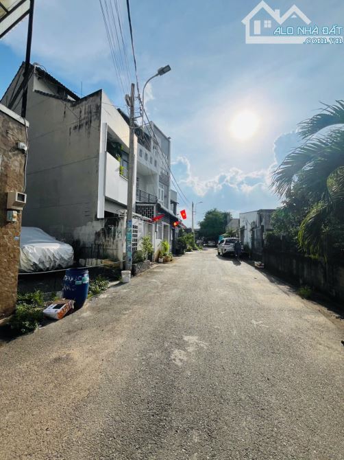 🏡 CHỈ CÓ 1 LÔ - NGAY UBND P. LONG TRƯỜNG, 60m2, KHU PHÂN LÔ,  HẺM ÔTÔ THÔNG, HƠN 3ty - 2