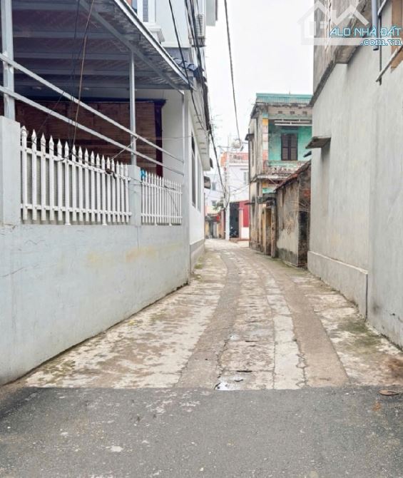 CỔ LOA - ĐÔNG ANH, CHỈ CẦN 3TỶ XÍU SỞ HỮU NGAY LÔ ĐẤT ĐẸP, NỞ HẬU - Ô TÔ 5 CHỖ ĐỖ CỬA - 2