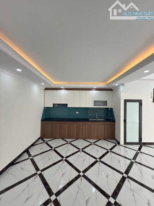 KĐT Hồng Hà eco , Phường Yên Sở 5 tầng 7.5 tỉ - 2
