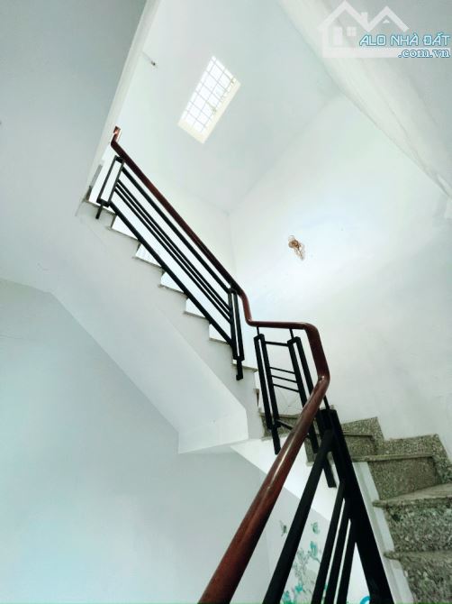 BÁN NHÀ GẦN AN DƯƠNG VƯƠNG 3 TẦNG 94M2 HẺM XE HƠI NÉ THÔNG TỨ TUNG GIÁ 6.X TỶ - 2