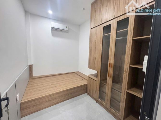 NHÀ 1 TRỆT 1 LẦU MẶT TIỀN ĐƯỜNG NGUYỄN THÀNH ĐỒNG - 2