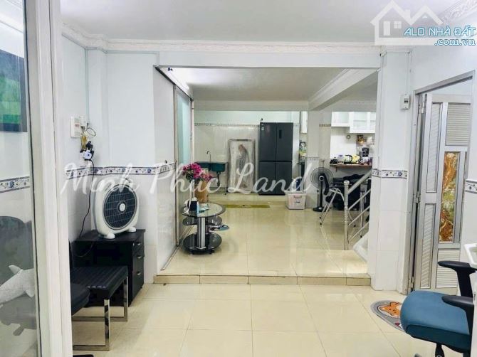 BÁN NHANH MTKD - XE HƠI TRÁNH - LIỀN KỀ PHÚ MỸ HƯNG - 196m2 - NGANG 6.5m (NỞ HẬU) - SHR - 2