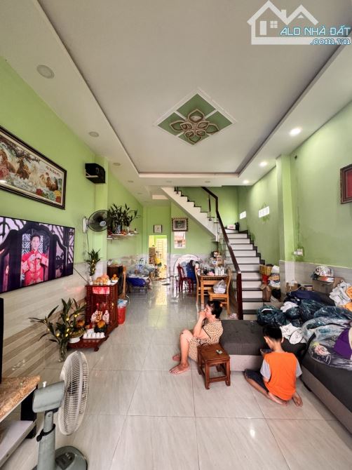 Gò Vấp, XH Vô Nhà - 60m2 - hơn 4 tỷ - ngay Kênh Tham Lương - 2
