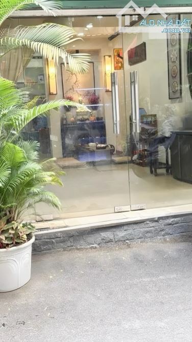 ✨ BÁN NHÀ QUẬN 3 – 36M² – 5 TẦNG – HXH THÔNG TỨ PHÍA – SỔ HỒNG RIÊNG – CHỈ 9.6 TỶ ✨ - 2