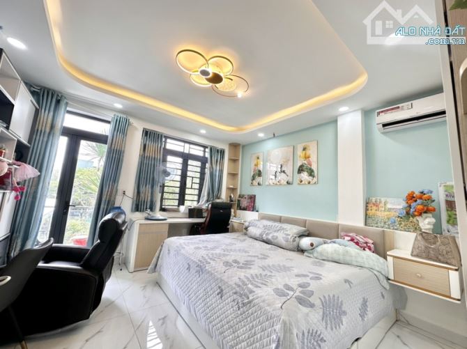 BÁN NHÀ 4 TẦNG ĐẸP LUNG LINH - Ô TÔ NGỦ TRONG NHÀ - KHÔNG LỖI PHONG THUỶ - 2