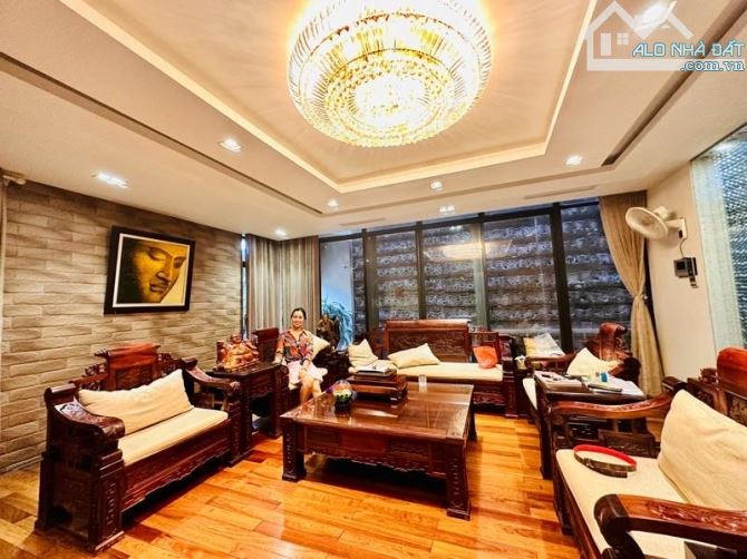 Lô góc Thái Hà, 1 nhà ra phố, 124m*6T thang máy, gara, ô tô tránh, kinh doanh, ở/cho thuê