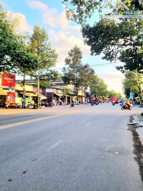 Bán gấp nhà MT đường Nguyễn Thị Minh Khai Phường Tân Đông Hiệp 263m2 giá rẻ đầu tư - 2