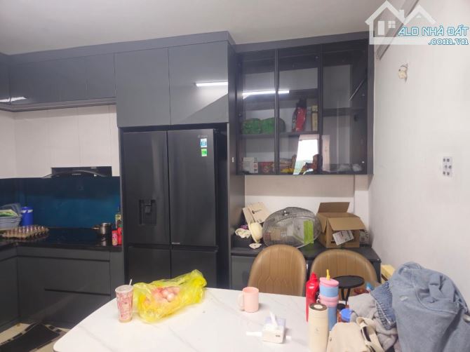 MẶT PHỐ LÝ THƯỜNG KIỆT - HÀ ĐÔNG - KINH DOANH - VỈA HÈ - DT 40M X 4 TẦNG - MT 4M - 2