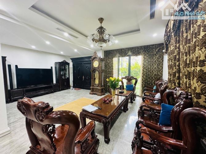 Lô góc Hoàng Cầu, sát phố, KD, ô tô tránh, gara, 6T thang máy, ở & cho thuê 50tr/tháng - 2