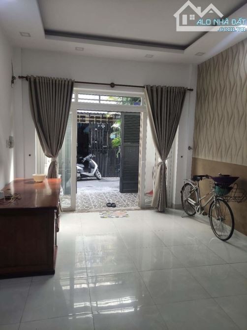 Cơ hội vàng sở hữu nhà Trần Quốc Toản, Quận 3. Giá chỉ 5 tỷ 870/ 4mx15,5m. Đường ôtô 6m - 2