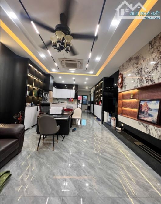 Bán nhà phân lô KĐT Băc Linh Đàm-73m2, xây 5 tầng, thang máy. Giá 30 tỷ - 2