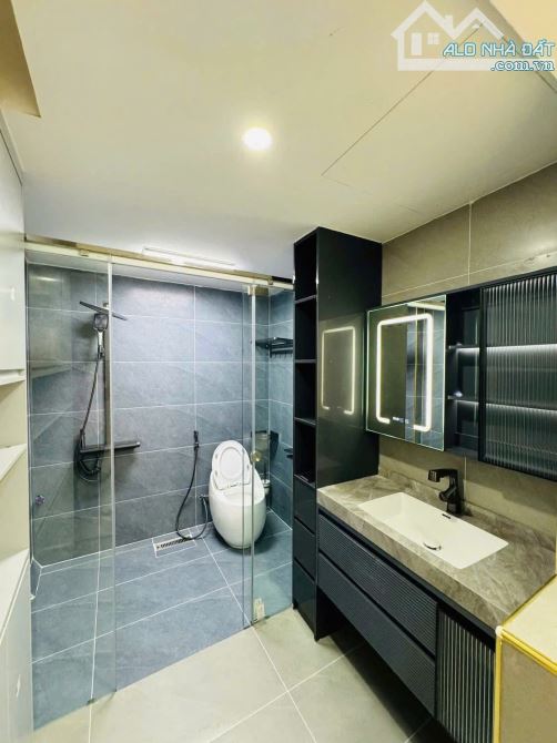 NHÀ DÂN XÂY KIM GIANG - GẦN Ô TÔ, BÃI GỬI XE, KĐT ĐẠI KIM - GIẢM 400 TRIỆU, Ở NGAY 6.5 TỶ - 2