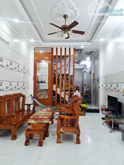 Chủ Xây Tâm Huyết Nhà Tân Cổ Điển 4 Tầng 78M2 Ngay LÊ VĂN QUỚI, Xe Tải Đậu Ngày Đêm🔥 - 2