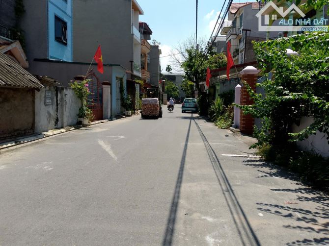 GĐ CẦN B.ÁN GẤP - Đất 103m/ 5m tiền/ Nhỉnh 10 tỷ - 3 Ô tô tránh - RẺ ĐẸP NHẤT Cổ Bi - 2