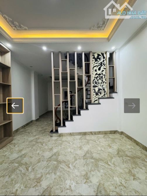 Bán nhà Nguyễn Trãi, DT 41m – MT 4,5m – Ngõ to ô tô đỗ cửa – Đối diện Royal City, 12 tỷ. - 2