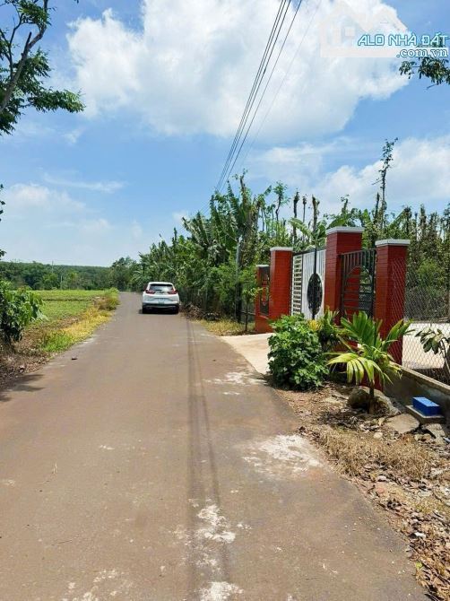 LÔ ĐẤT GẦN 5000M2 VIEW SUỐI, PHỦ HỒNG, MẶT TIỀN ĐƯỜNG NHỰA THÔNG, GIÁ NGỘP SIÊU RẺ - 2