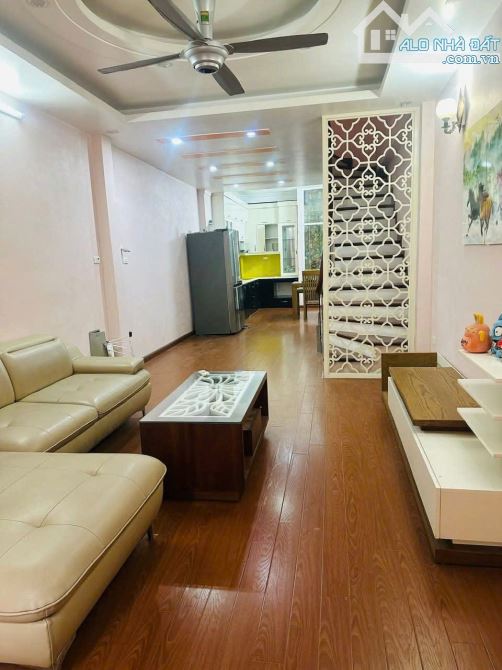 Nhà đẹp Phú Diễn. Mặt ngõ, Oto tránh, dừng đỗ, vào nhà. Gần phố, kinh doanh tốt. - 2