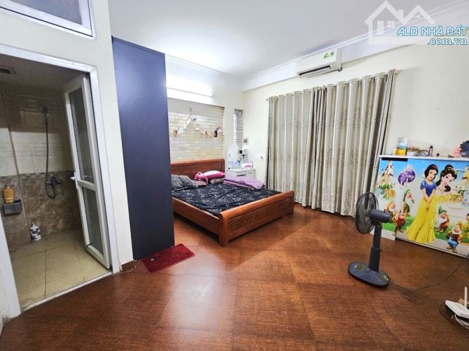 LÔ GÓC - KINH DOANH - NGÕ THÔNG - GẦN OTO - TT BA ĐÌNH - NHÀ ĐẸP - 7.9 TỶ - 2