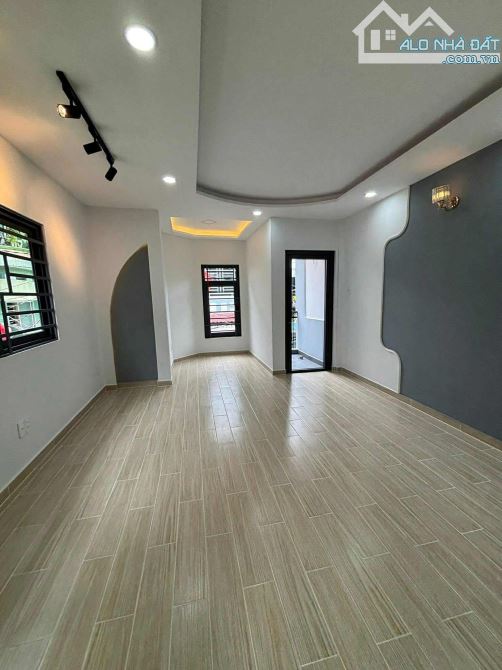 🌺 NGUYỄN VĂN LUÔNG QUẬN 6 -  PHÂN KHÚC 5,X TỶ - XE HƠI QUAY ĐẦU TRƯỚC NHÀ - 2 MẶT HẺM - 2
