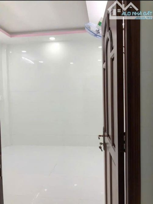 BÁN NHÀ NGUYỄN TRÃI,3 TẦNG, 40M2, NHỈNH 7 TỶ - 2