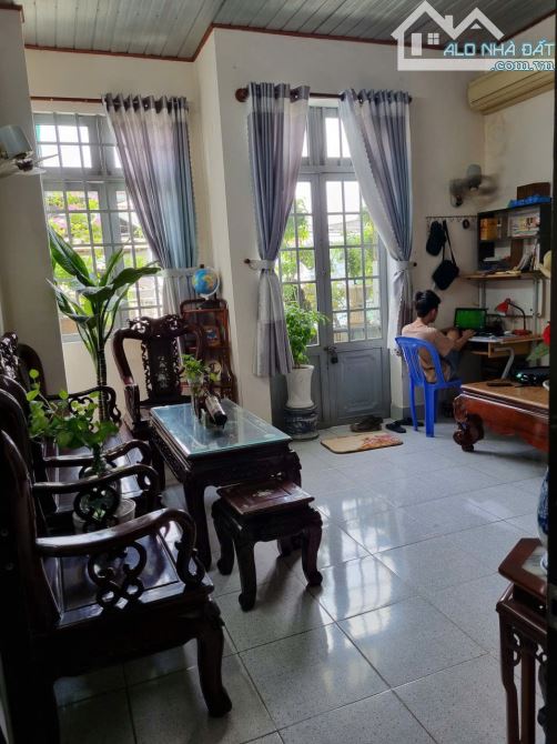 Bán nhà chính chủ nhà 2 mặt tiền đang kinh doanh Lưu Chí Hiếu phường 10 - 2