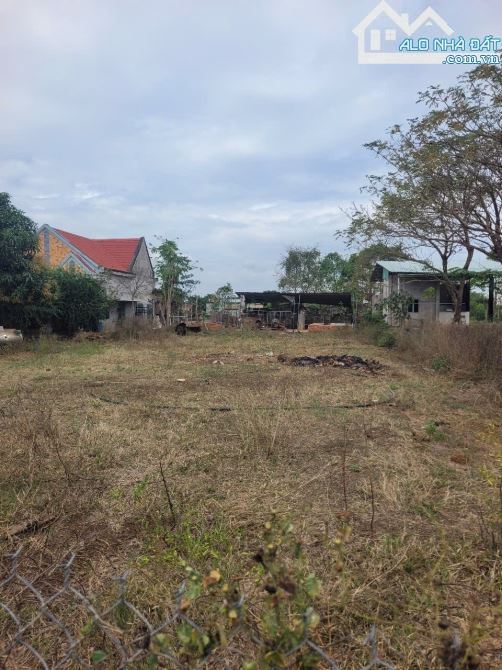 1sao6 đất ngay trung tâm huyện, phủ hồng, giá 2ty680 - 2