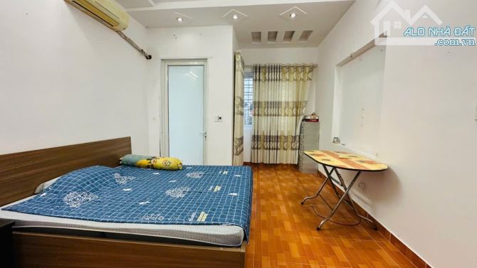 Bán nhà 3 ,5 tầng độc lập 76m2 tại Chợ Hàng Mới giá chỉ 3,2 tỷ tt - 2