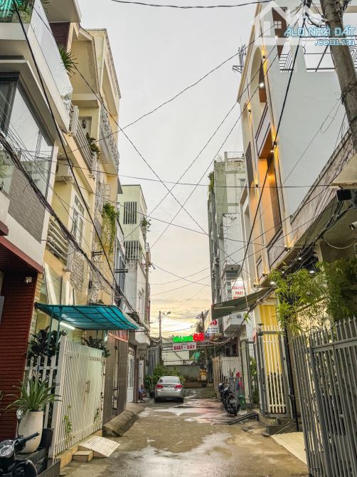 NHÀ 3 TẦNG HẺM VÕ TRƯỜNG TOÀN - Ô TÔ ĐẬU TRONG NHÀ - 2