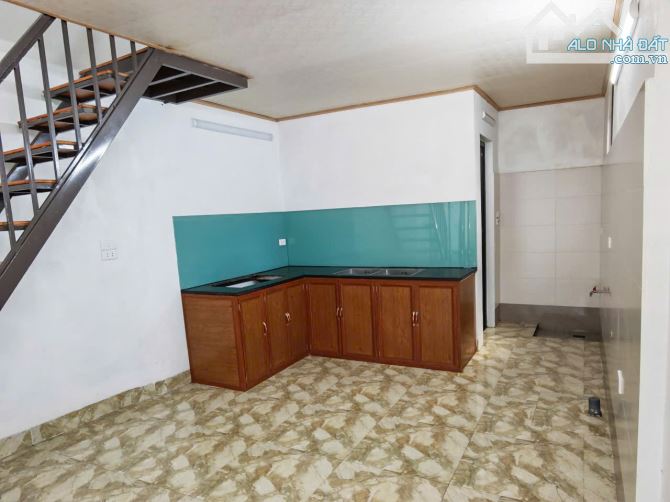 🏡 BÁN NHÀ 2 MẶT TIỀN MỚI TINH – GÁC LỬNG, P. ĐÔNG VỆ - 2