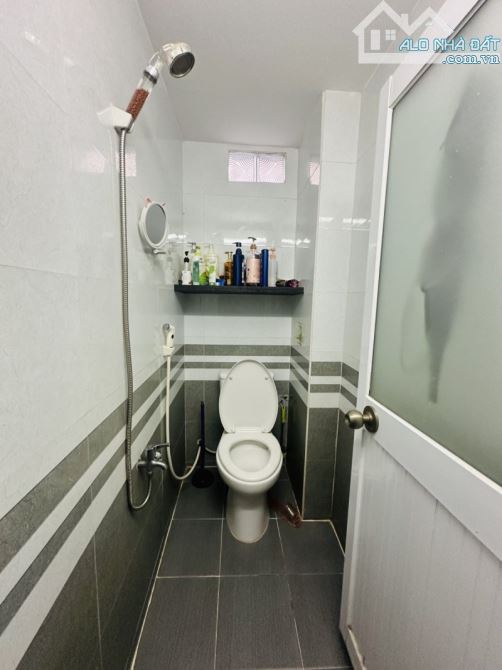BÁN NHÀ ĐƯỜNG VĨNH VIỄN – NGUYỄN DUY DƯƠNG QUẬN 10 - 3 TẦNG   + Diện tích  : 35m2 - 2