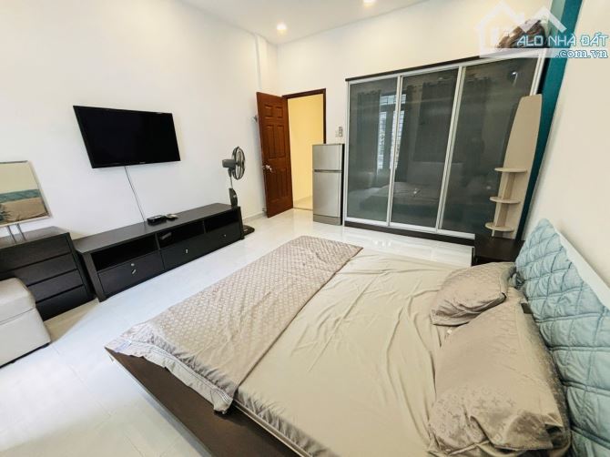 Bán nhà hẻm Ô TÔ NI SƯ HUỲNH LIÊN P10 Tân Bình 44m2 2 tầng mới 2pn ở ngay hơn 6 tỷ - 2