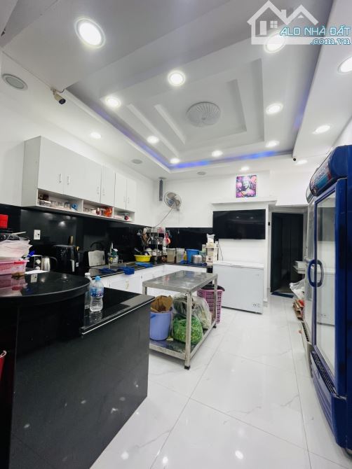 Tân Bình giáp Q10, Q11 HẺM Ô TÔ 1 sẹc Nguyễn Thị Nhỏ 60m2 4pn nở hậu 9 tỷ X TL - 2
